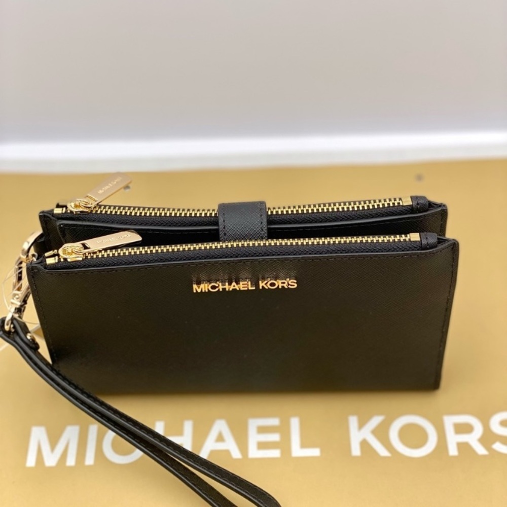 Michael Kors Wallet Wristlet Black - Picture 3 of 10